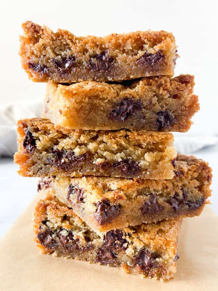 A stack of cookie bars.